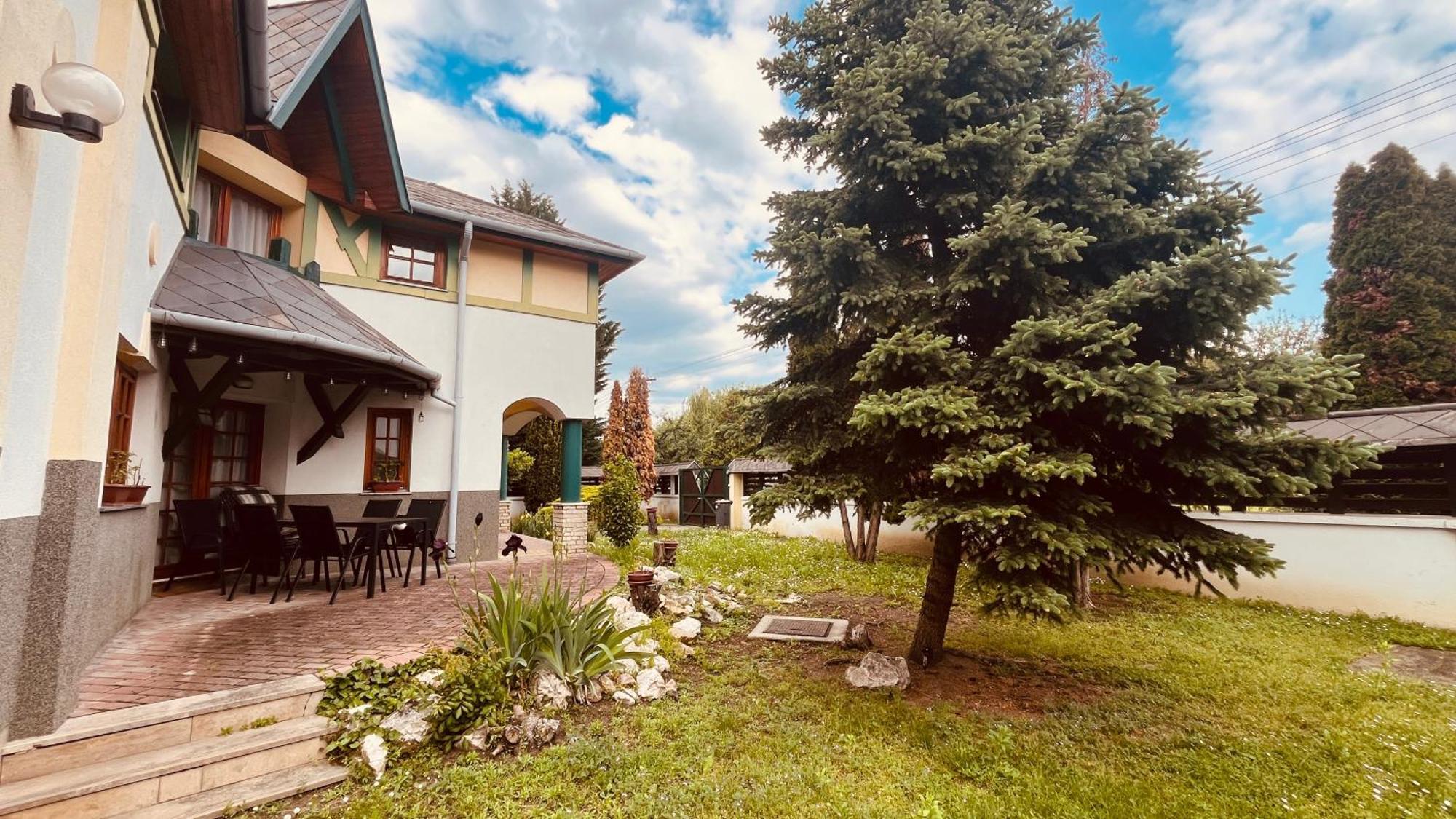 Strigonia Apartman Έστεργκομ Εξωτερικό φωτογραφία